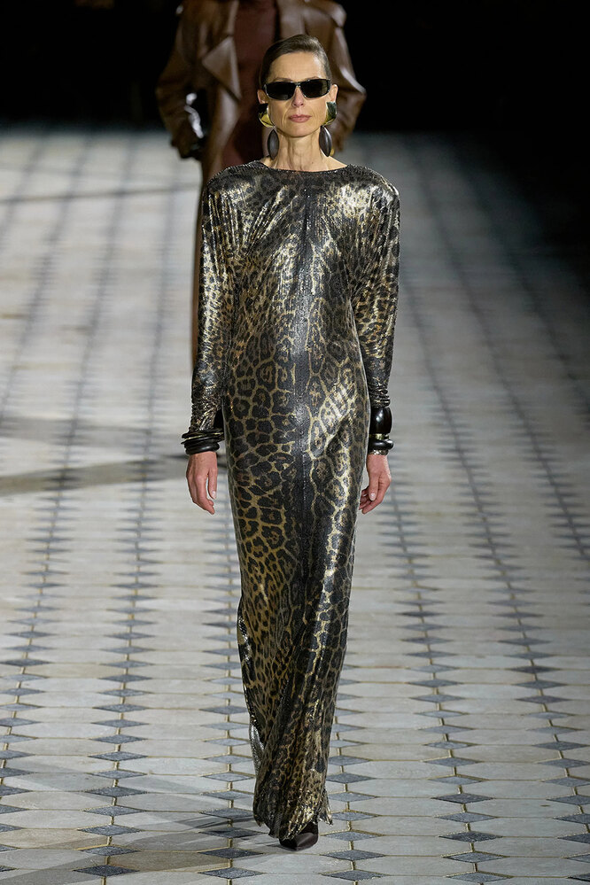 Saint Laurent весна-лето 2023 Saint Laurent весна-лето 2023