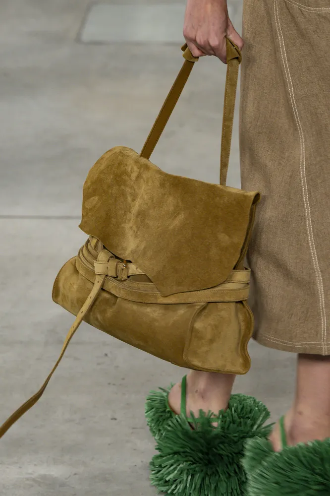 Moschino весна-лето 2026 Moschino весна-лето 2026