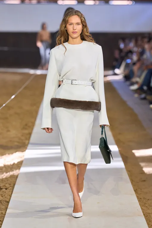 Stella McCartney осень-зима 2026/27 Stella McCartney осень-зима 2026/27