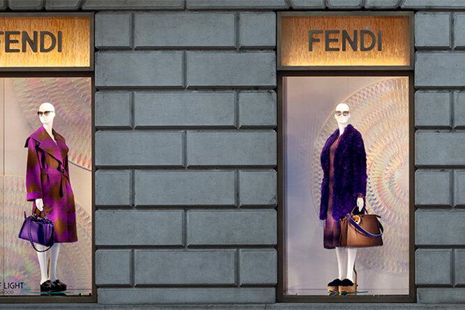 Fendi делает проект с английской художницей Крис Вуд