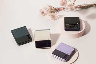 Теперь с 5G: Samsung показали новые гибкие смартфоны Galaxy Z Fold3 и Galaxy Z Flip3