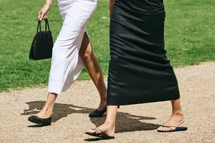 Лучшая летняя обувь для долгих прогулок: 20+ стильных пар