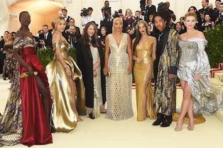 H&M выпустили коллекцию вечерних платьев, посвященную Met Gala