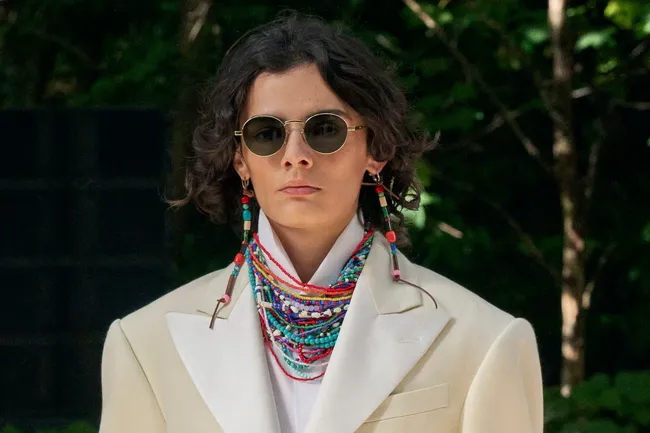 Как выглядит самое актуальное украшение сезона