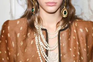 Как модно носить жемчуг в 2026 году