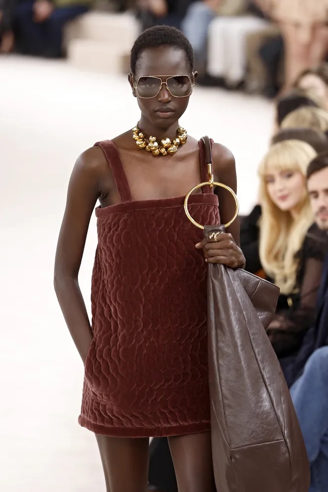 Chloé осень-зима 2024/25 Chloé осень-зима 2024/25