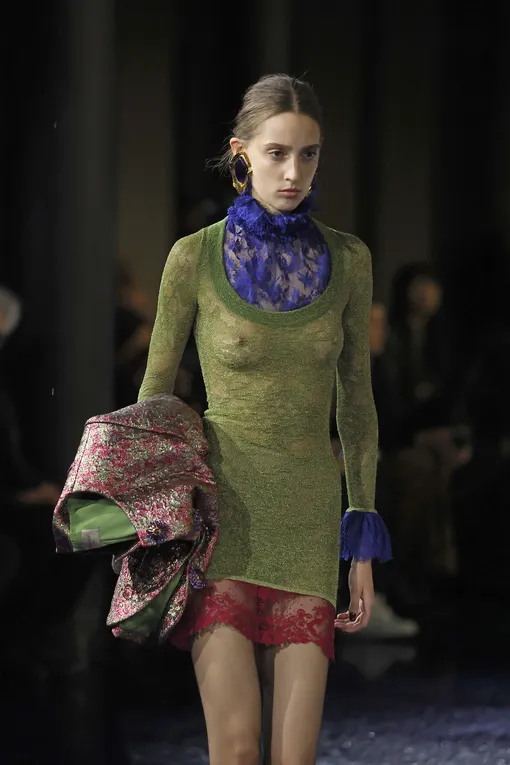 Saint Laurent весна-лето 2025