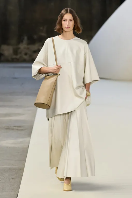 Tod's весна-лето 2025 Tod's весна-лето 2025
