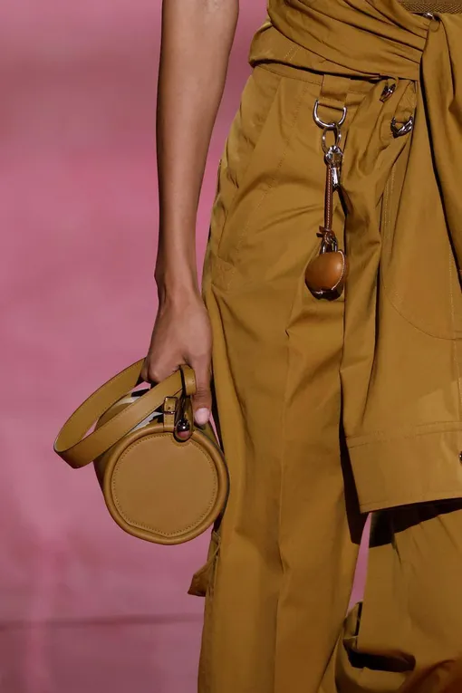 Hermès весна-лето 2025