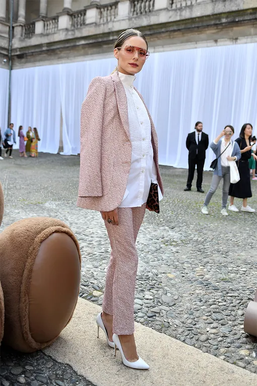 Оливия Палермо перед шоу Max Mara в Милане Оливия Палермо перед шоу Max Mara в Милане