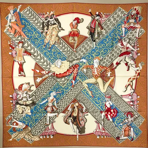 Платок Hermès Les Ballets Russes, художница Анни Фэвр. Дизайн этого платка посвящен знаменитым «Русским сезонам» Сергея Дягилева, 1996/97 год.