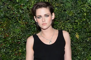 В ожидании «Оскара»: Кристен Стюарт, Николь Кидман и другие на ужине Chanel В ожидании «Оскара»: Кристен Стюарт, Николь Кидман и другие на ужине Chanel