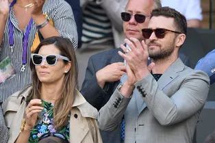 Нарядные Джастин Тимберлейк и Джессика Бил болели за Серену Уильямс на Уимблдоне