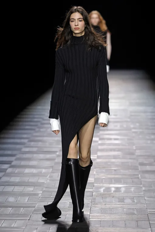 ANN DEMEULEMEESTER осень-зима 2023/24