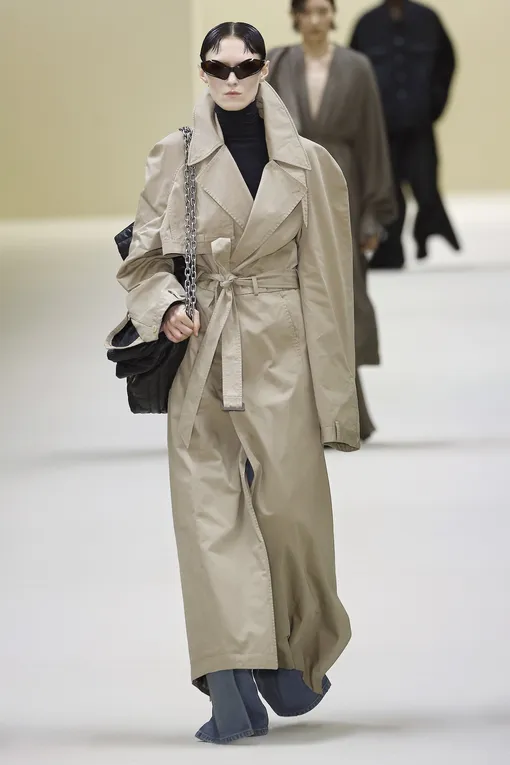 Balenciaga осень-зима 2023/24 Balenciaga осень-зима 2023/24