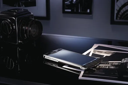 Смартфон Vertu Signature Touch Смартфон Vertu Signature Touch