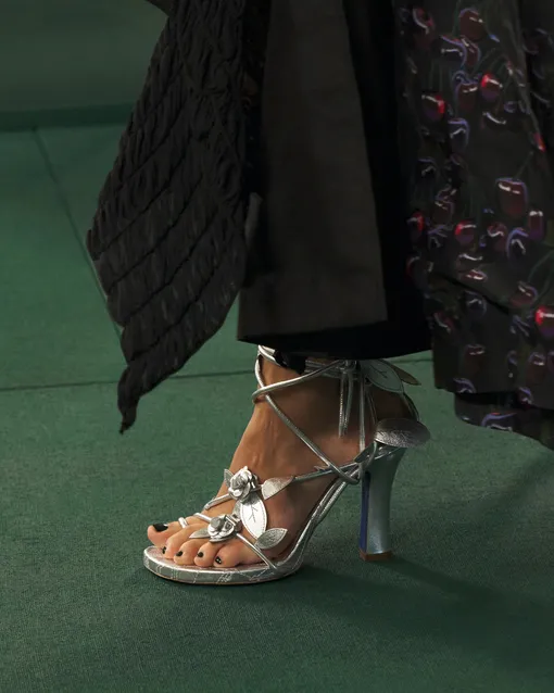 Burberry весна-лето 2024 Burberry весна-лето 2024