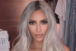 Почему Ким Кардашьян использует тушь за 6 долларов Почему Ким Кардашьян использует тушь за 6 долларов