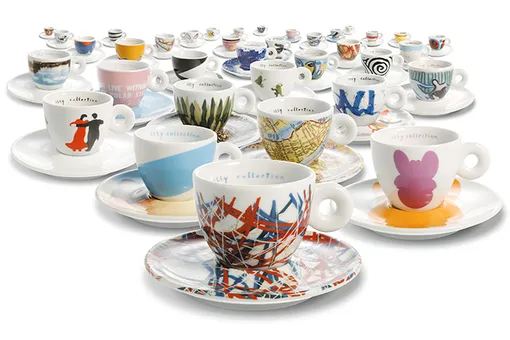 Выставка кофейных чашек из коллекции ILLY Art Выставка кофейных чашек из коллекции ILLY Art