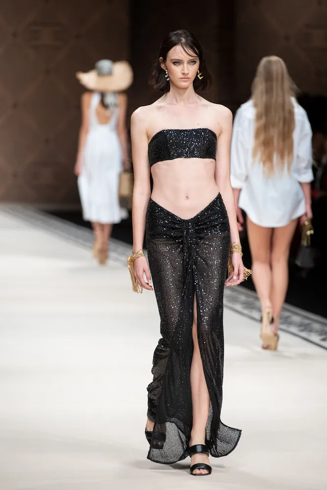 Elisabetta Franchi весна-лето 2023 Elisabetta Franchi весна-лето 2023