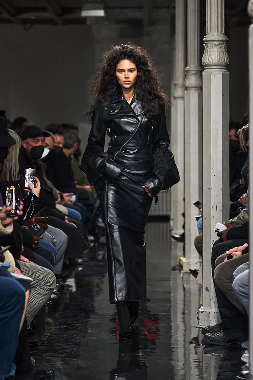 Alaïa осень-зима 2022/23 Alaïa осень-зима 2022/23