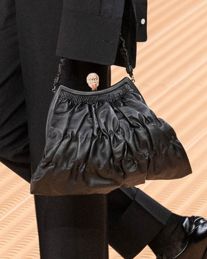 Prada весна-лето 2024
