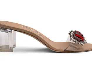 Как выглядит третья совместная коллекция Рианны и Manolo Blahnik