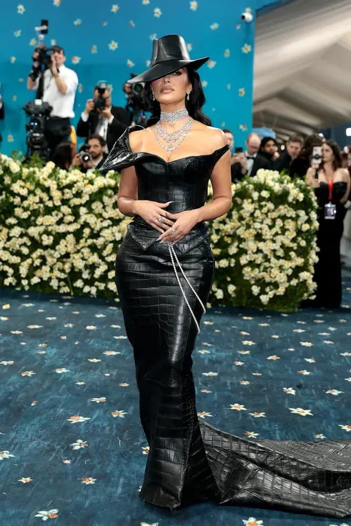 Ким Кардашьян на Met Gala-2025 Ким Кардашьян на Met Gala-2025