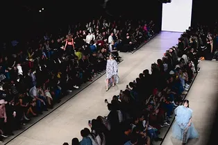 Неделя моды Mercedes-Benz Fashion Week Russia отменена из-за вспышки эпидемии