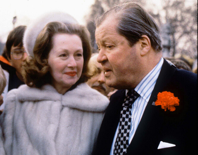 Джон Спенсер и его жена Рейн Спенсер, 1981 год Джон Спенсер и его жена Рейн Спенсер, 1981 год