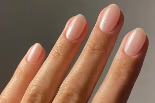 Миндаль — самая модная форма маникюра. 10 актуальных идей