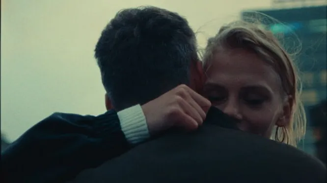 Нажмите и смотрите Нажмите и смотрите