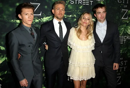 Том Холланд, Чарли Ханнэм, Сиенна Миллер и Роберт Паттинсон