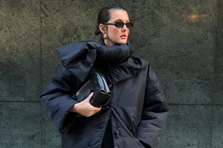 Выгодный шопинг: 7 стильных пуховиков, которые можно купить с хорошей скидкой