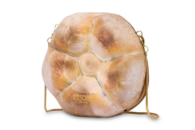 Сумка Moschino в форме хлеба