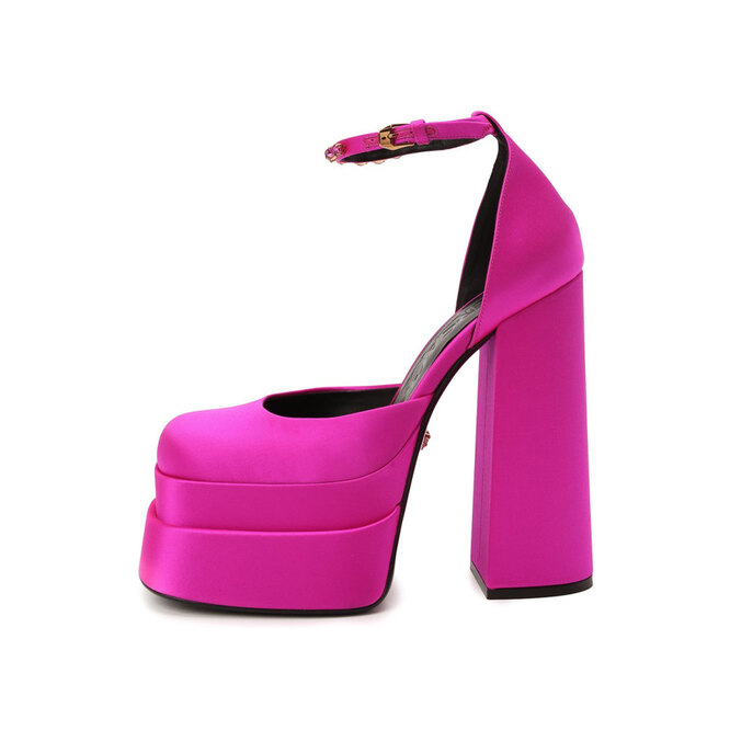 VERSACE, 94 800 руб.