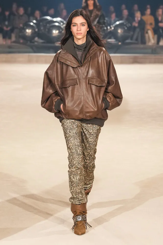 Isabel Marant осень-зима 2024/25 Isabel Marant осень-зима 2024/25