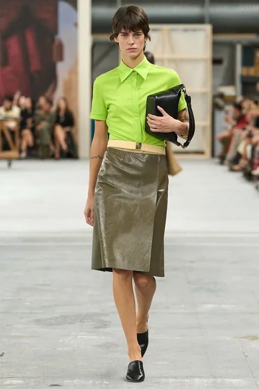 TOD'S весна-лето 2024 TOD'S весна-лето 2024