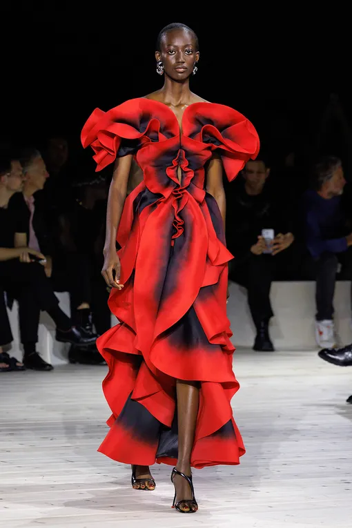 Alexander McQueen весна-лето 2024