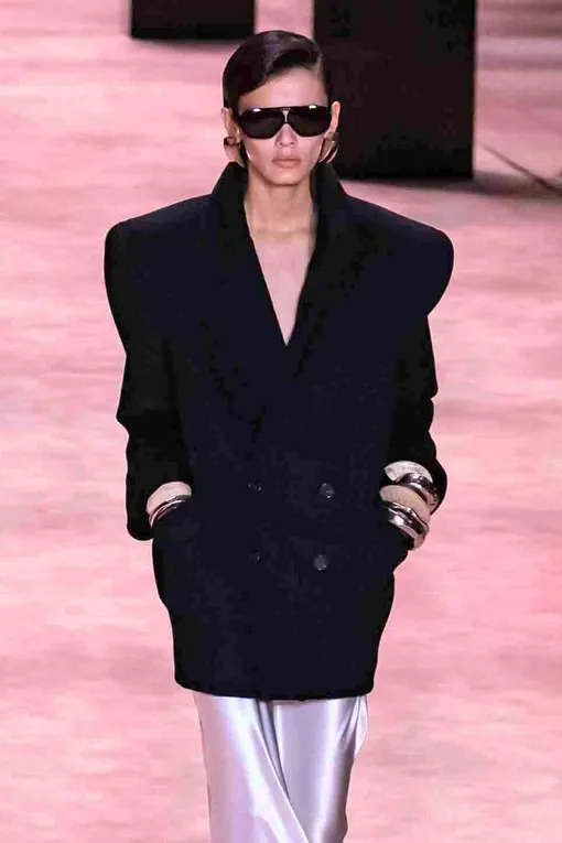 Saint Laurent осень-зима 2022/23 Saint Laurent осень-зима 2022/23