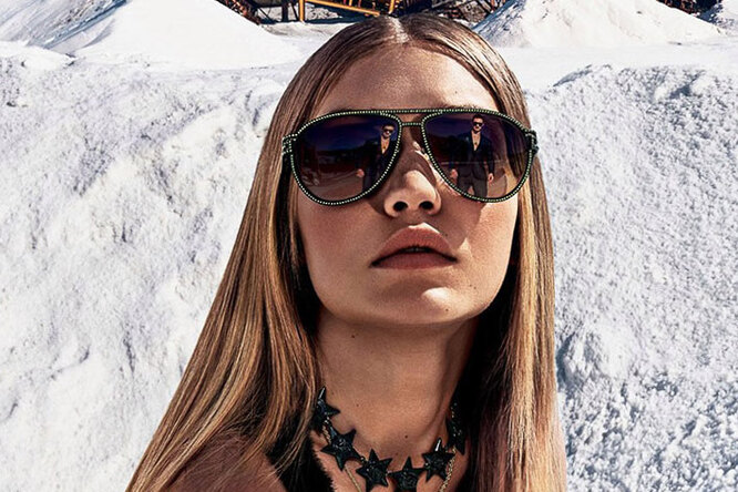 Versace обьявили конкурс на лучшее селфи в очках Greca Stars