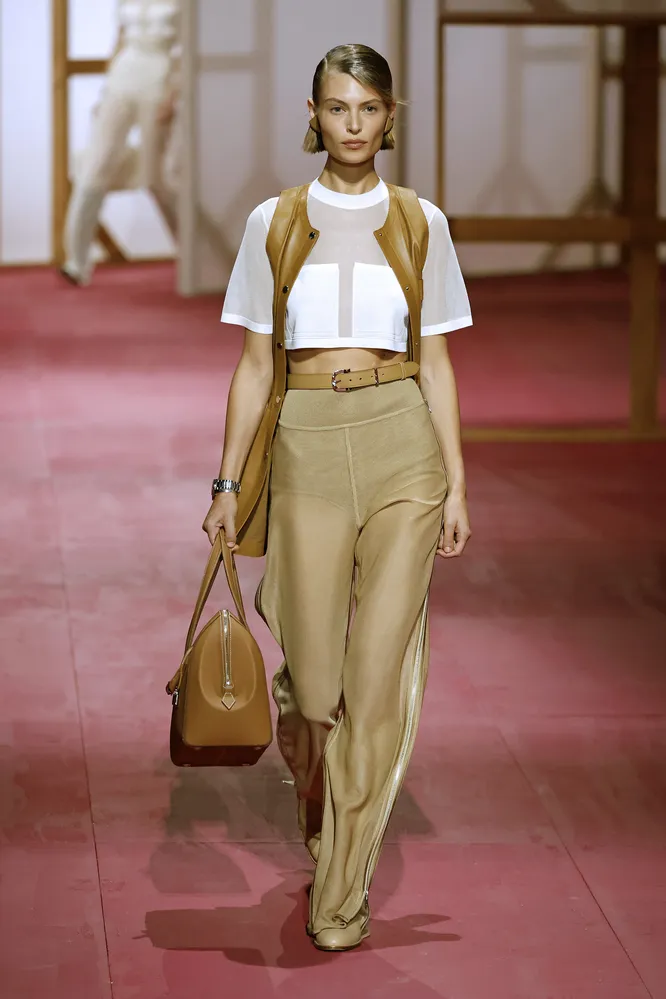 Hermès весна-лето 2025