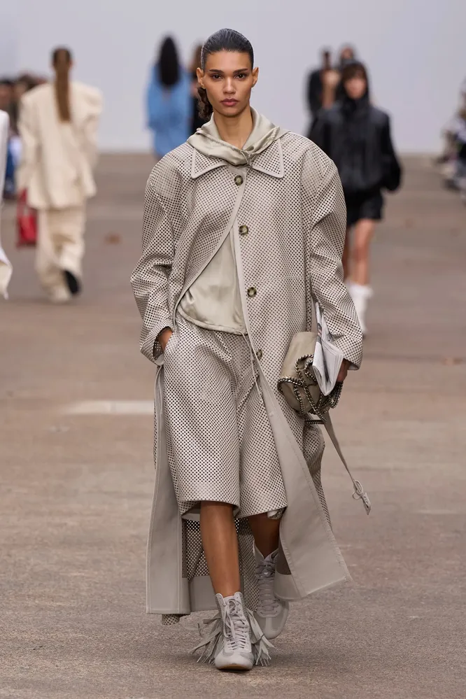 Stella Mccartney весна-лето 2025