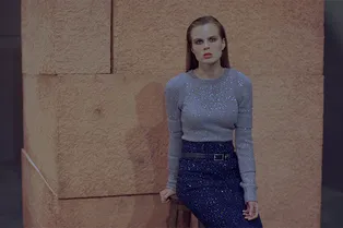 Александра Ревенко читает стихи Веры Полозковой