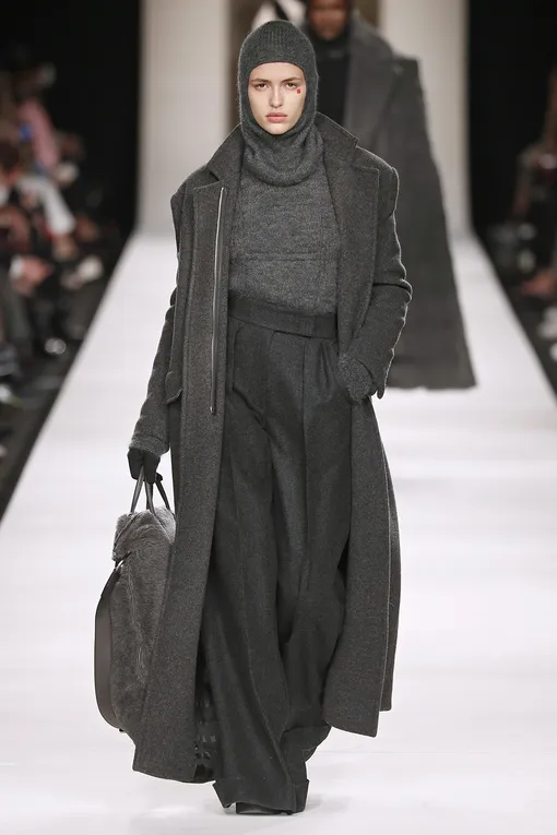 Max Mara осень-зима 22/23