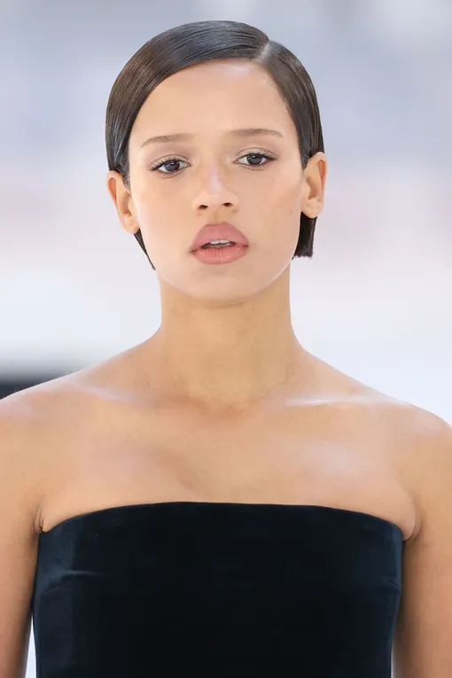 Loewe весна-лето 2023 Loewe весна-лето 2023