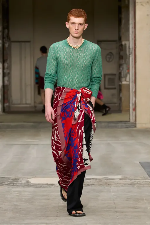 Dries Van Noten весна-лето 2026 Dries Van Noten весна-лето 2026
