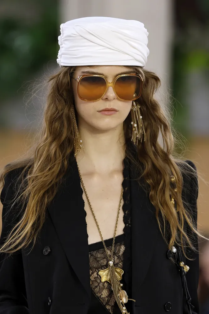 Chloé весна-лето 2025