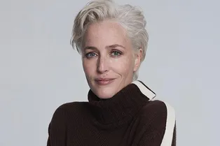 Звезда «Секретных материалов» Джиллиан Андерсон выпустит капсульную коллекцию