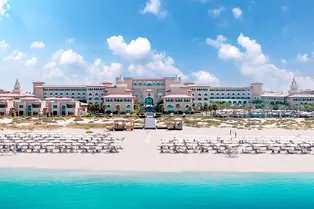 Уже видели в Дубае все? Значит, пора планировать поездку в Абу-Даби